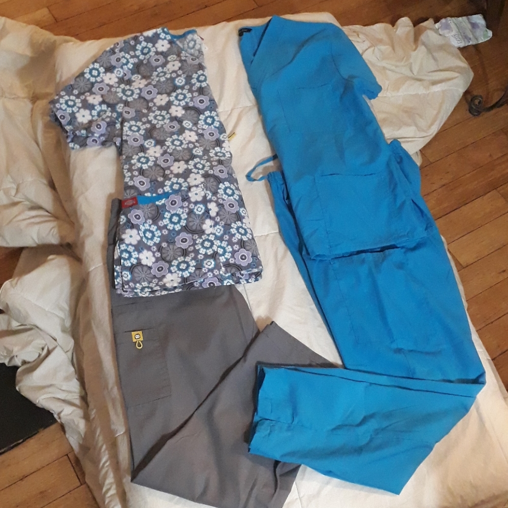 Scrubs bundle L